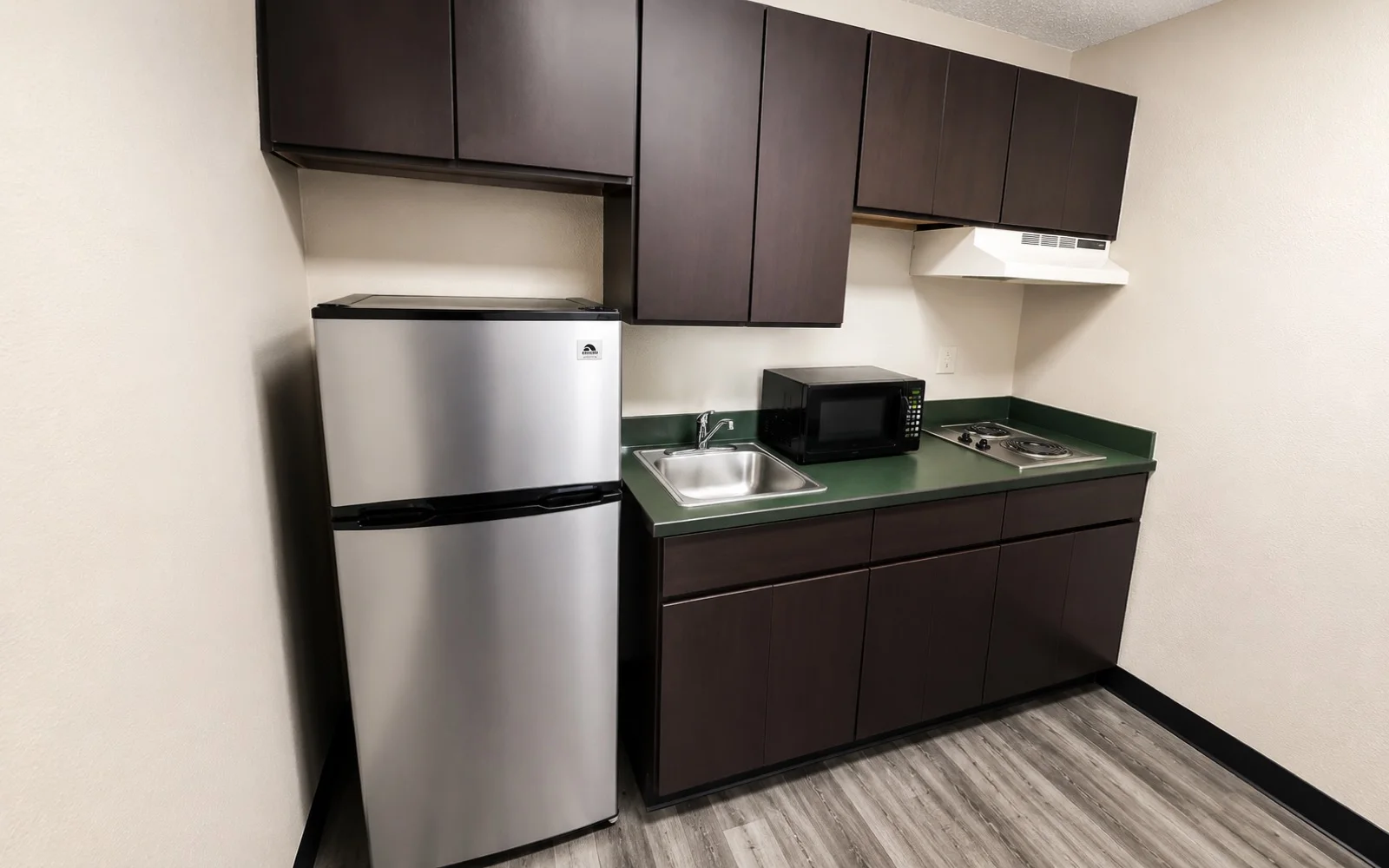 Studio Lodge Augusta kitchenette